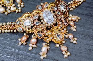 Gold Plated - Choker with Real Peal and Real Stone