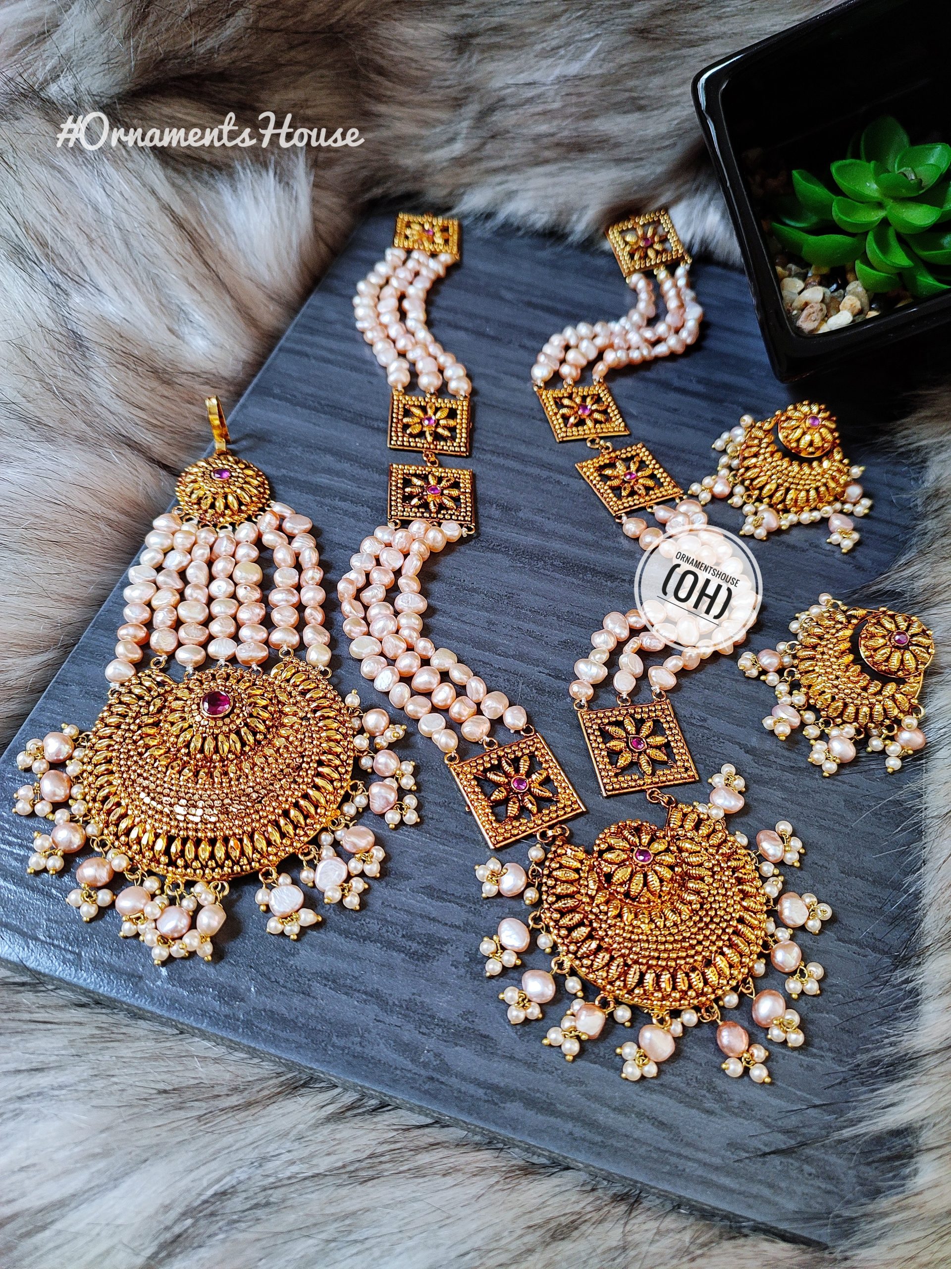 Real Pearl - Long Necklace with Jhapta