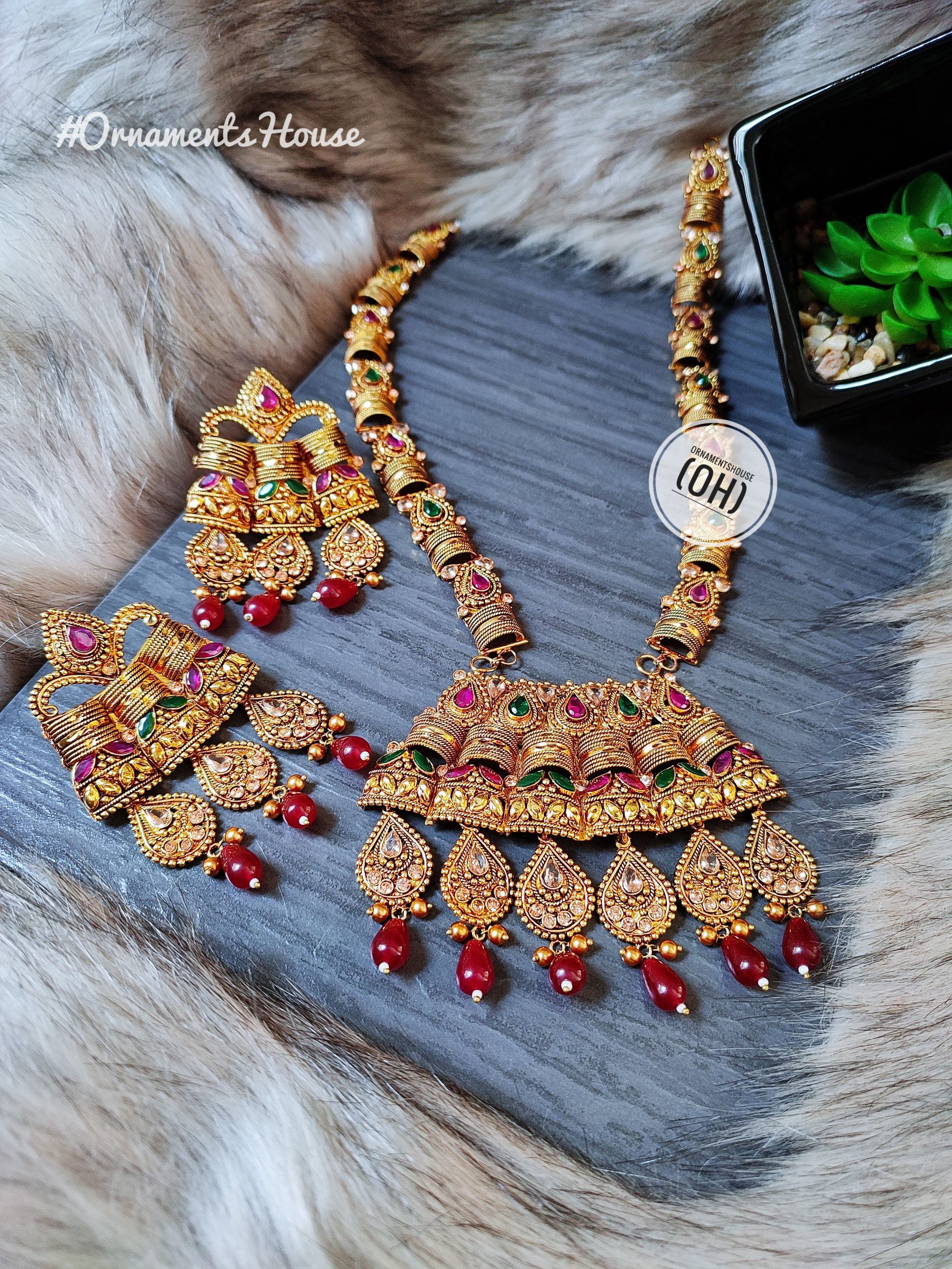 Gold Plated – Green and Magenta Long Necklace – Easy Style